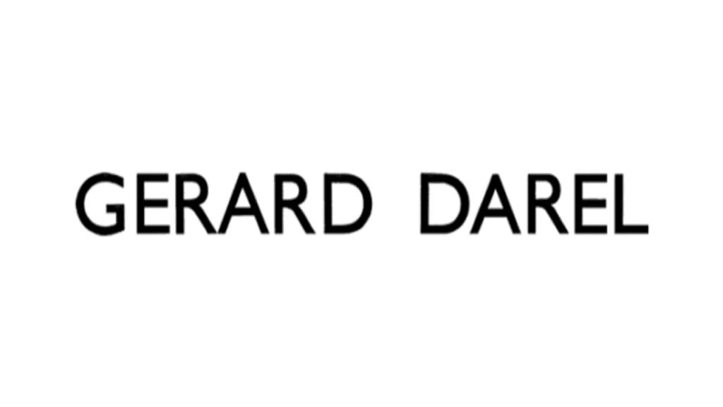 Logo Gérard Darel sur fond gris.